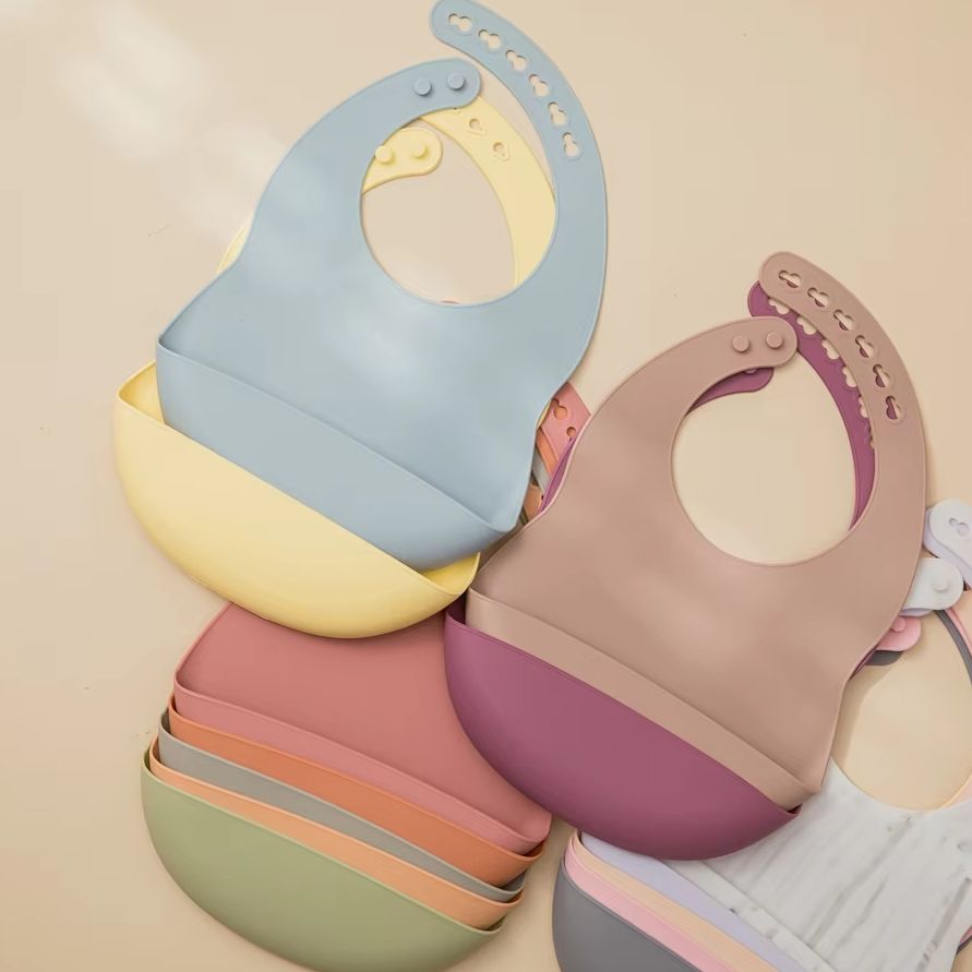Baby Food Newborn - ผ้ากันเปื้อนซิลิโคนสำหรับเด็ก 1 ชิ้น ปรับได้ หลายสี เกรดอาหาร